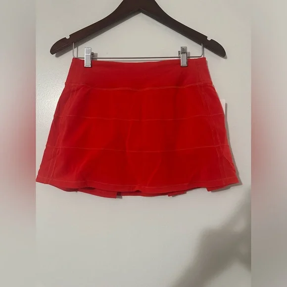 NWT Lululemon Pace Rival Mid-Rise Skirt *Long Hot Heat size 4 - Picture 8 of 8
